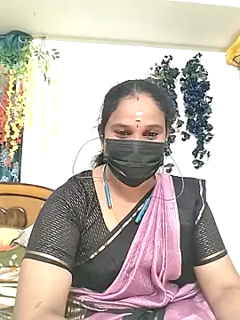 Snapshot of Tamil_Aathira chatting on 09.28.25 Tamil Aathira online show from 09.28.25