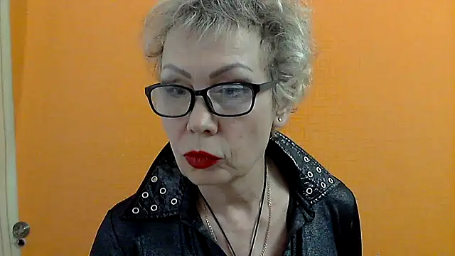 Snapshot of NessyJenixs chatting on 02.03.25 NessyJenixs online show from 02.03.25