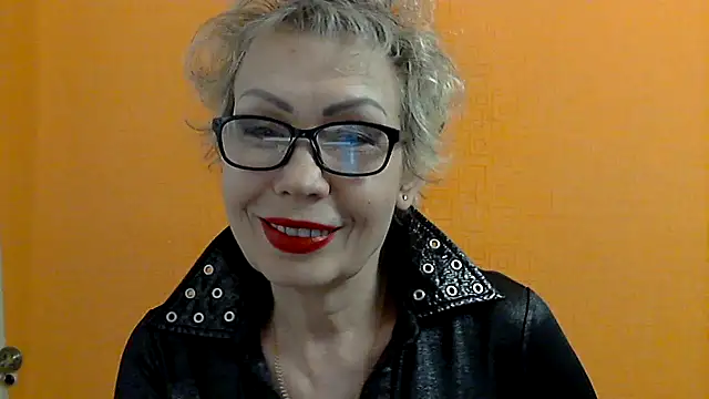 Snapshot of NessyJenixs chatting on 02.07.25 NessyJenixs online show from 02.07.25