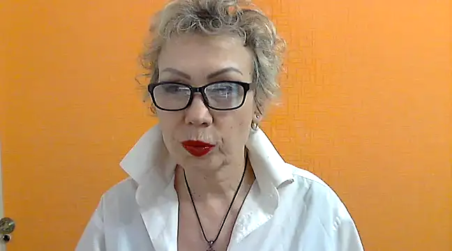 Snapshot of NessyJenixs chatting on 03.07.25 NessyJenixs online show from 03.07.25