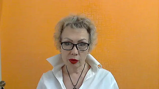 Snapshot of NessyJenixs chatting on 03.15.25 NessyJenixs online show from 03.15.25