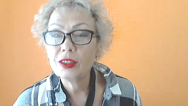 Snapshot of NessyJenixs chatting on 09.24.25 NessyJenixs online show from 09.24.25