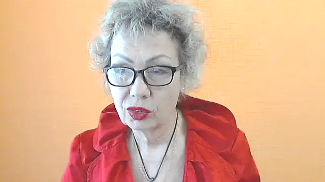 Snapshot of NessyJenixs chatting on 05.05.26 NessyJenixs online show from 05.05.26