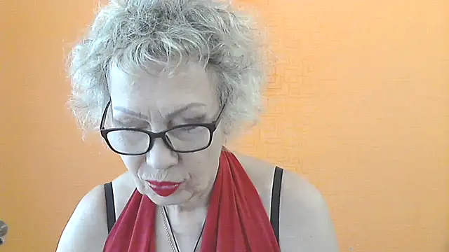 Snapshot of NessyJenixs chatting on 06.18.26 NessyJenixs online show from 06.18.26