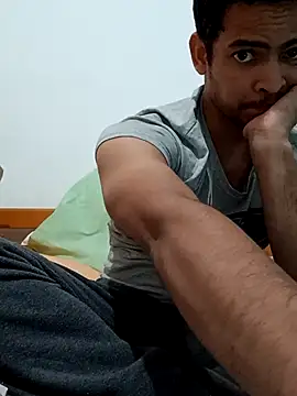 Snapshot of cingonduro chatting on 11.06.25 cingonduro online show from 11.06.25