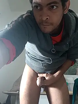 Snapshot of cingonduro chatting on 12.16.25 cingonduro online show from 12.16.25