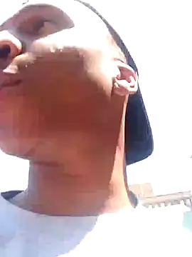 Snapshot of sydmanyoba chatting on 09.19.25 sydmanyoba online show from 09.19.25