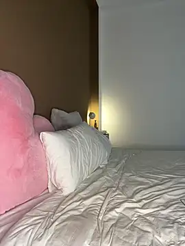 Snapshot of veronikawithDDDs chatting on 03.06.25 veronikawithDDDs online show from 03.06.25