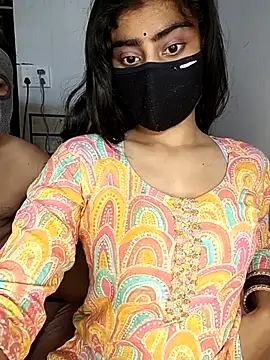 Snapshot of Love-N chatting on 12.14.25 Love-N online show from 12.14.25