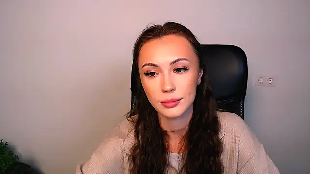 Snapshot of Nikonara_Love chatting on 11.14.25 Nikonara Love online show from 11.14.25