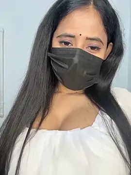 Hot honey77 online show from 11.04.25