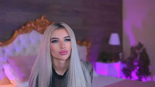 Juicy Jessye online show from 10.25.25