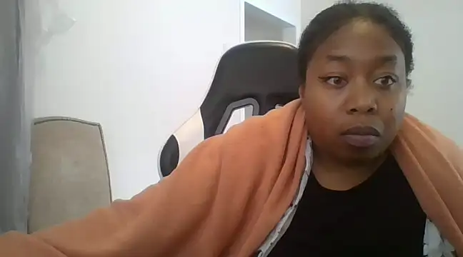 angeliquebelcali online show from 02.20.25