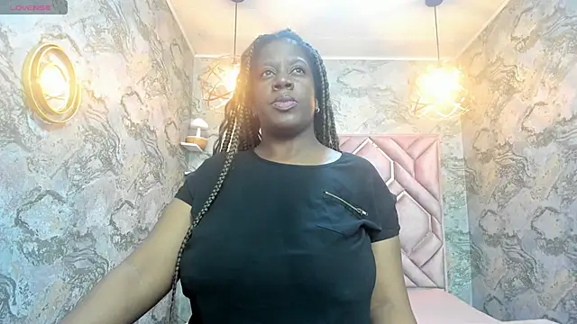 nefertiti ebony online show from 10.15.25
