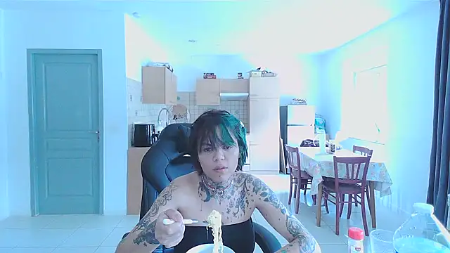 serena  vedette online show from 01.27.25