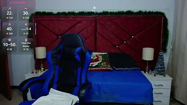 Snapshot of victoria_adams07 chatting on 12.18.25 victoria adams07 online show from 12.18.25