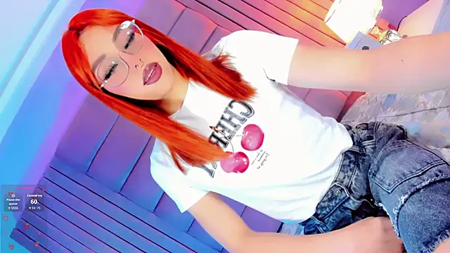 Snapshot of Rosebigcok chatting on 10.25.25 Rosebigcok online show from 10.25.25