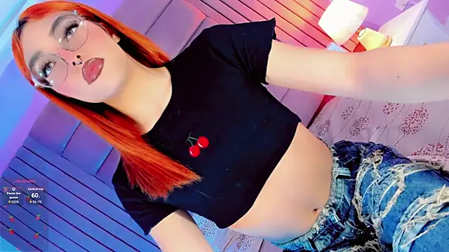 Snapshot of Rosebigcok chatting on 11.22.25 Rosebigcok online show from 11.22.25