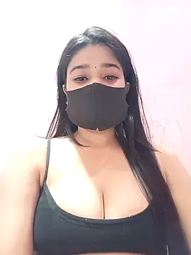 Snapshot of Simran-001 chatting on 03.25.26 Simran-001 online show from 03.25.26