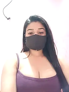 Snapshot of Simran-001 chatting on 04.05.26 Simran-001 online show from 04.05.26