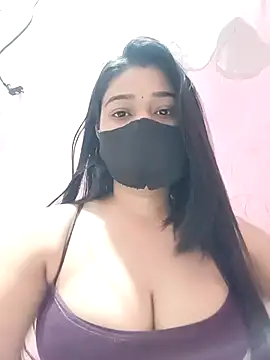 Snapshot of Simran-001 chatting on 04.07.26 Simran-001 online show from 04.07.26