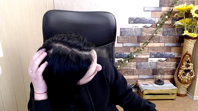 Snapshot of AmandaJi_ chatting on 03.19.25 AmandaJi online show from 03.19.25