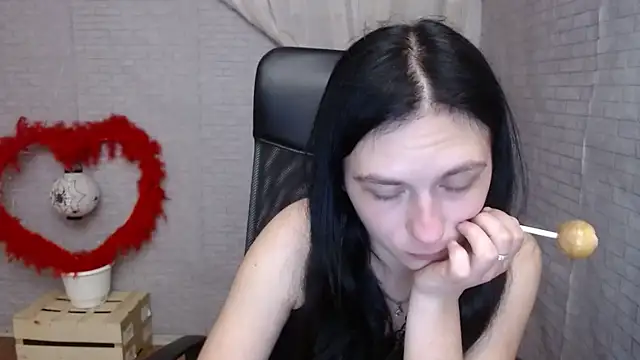 Snapshot of AmandaJi_ chatting on 03.20.25 AmandaJi online show from 03.20.25