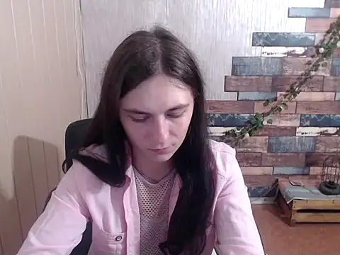 Snapshot of AmandaJi_ chatting on 09.23.25 AmandaJi online show from 09.23.25