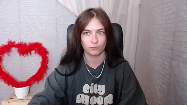 Snapshot of AmandaJi_ chatting on 09.29.25 AmandaJi online show from 09.29.25