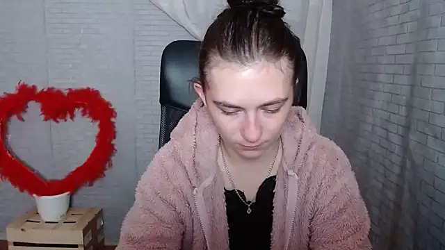 Snapshot of AmandaJi_ chatting on 10.01.25 AmandaJi online show from 10.01.25