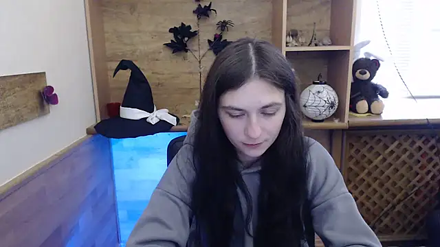 Snapshot of AmandaJi_ chatting on 11.12.25 AmandaJi online show from 11.12.25