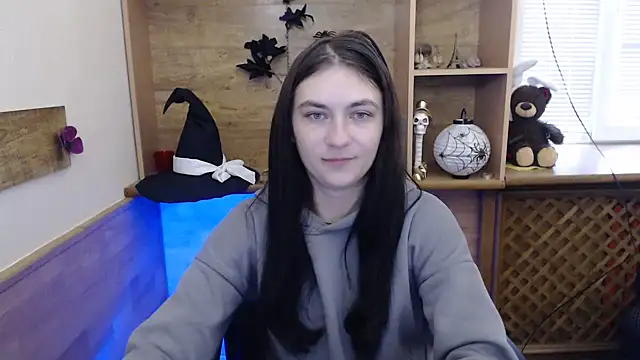 Snapshot of AmandaJi_ chatting on 11.20.25 AmandaJi online show from 11.20.25