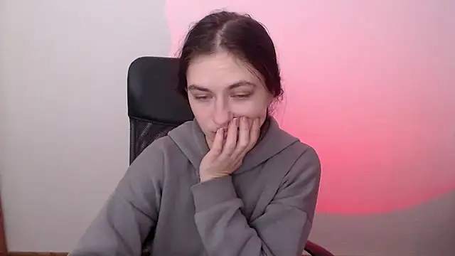 Snapshot of AmandaJi_ chatting on 11.22.25 AmandaJi online show from 11.22.25