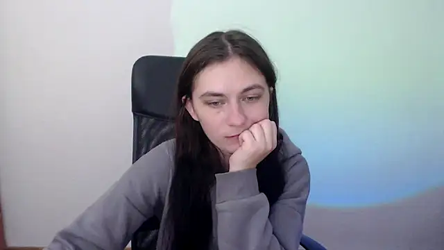 Snapshot of AmandaJi_ chatting on 11.27.25 AmandaJi online show from 11.27.25