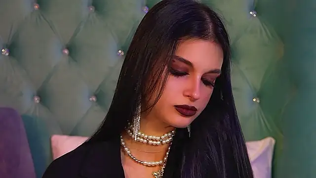 BeverlyMost online show from 11.04.25