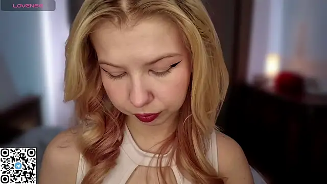 LynetHakes online show from 03.21.26