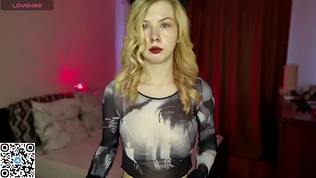 LynetHakes online show from 04.09.26