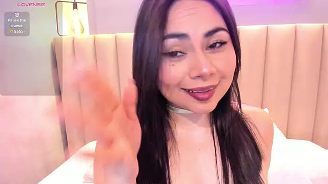 Naomymonroe  online show from 03.28.26