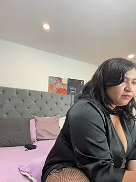 KarlaWild online show from 10.30.25