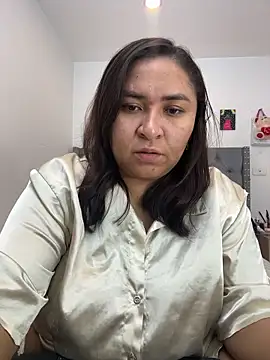 KarlaWild online show from 11.27.25