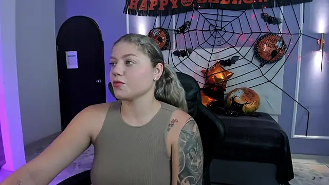 alaia greyy online show from 10.18.25