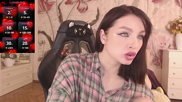 BritneyBarker online show from 09.21.25