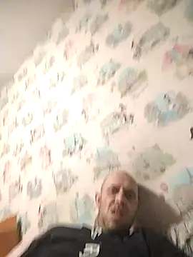 MaxDevilWhite online show from 11.15.25