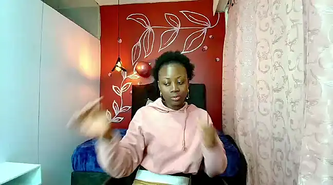 Snapshot of Sara_Naugty chatting on 02.07.25 Sara Naugty online show from 02.07.25