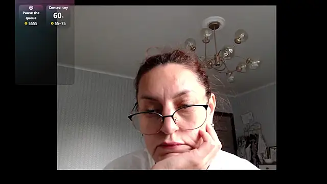 Snapshot of Soffya_Soy chatting on 09.16.25 Soffya Soy online show from 09.16.25