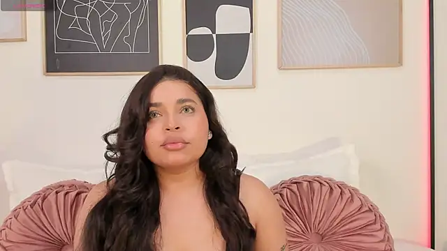 RachelRusso online show from 02.08.25