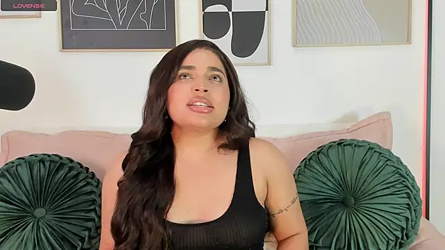 RachelRusso online show from 02.27.25