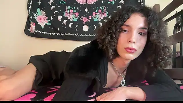 Snapshot of KatValentine222 chatting on 01.24.25 KatValentine222 online show from 01.24.25