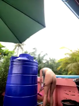 White Lu online show from 11.22.25