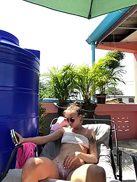 White Lu online show from 03.18.26